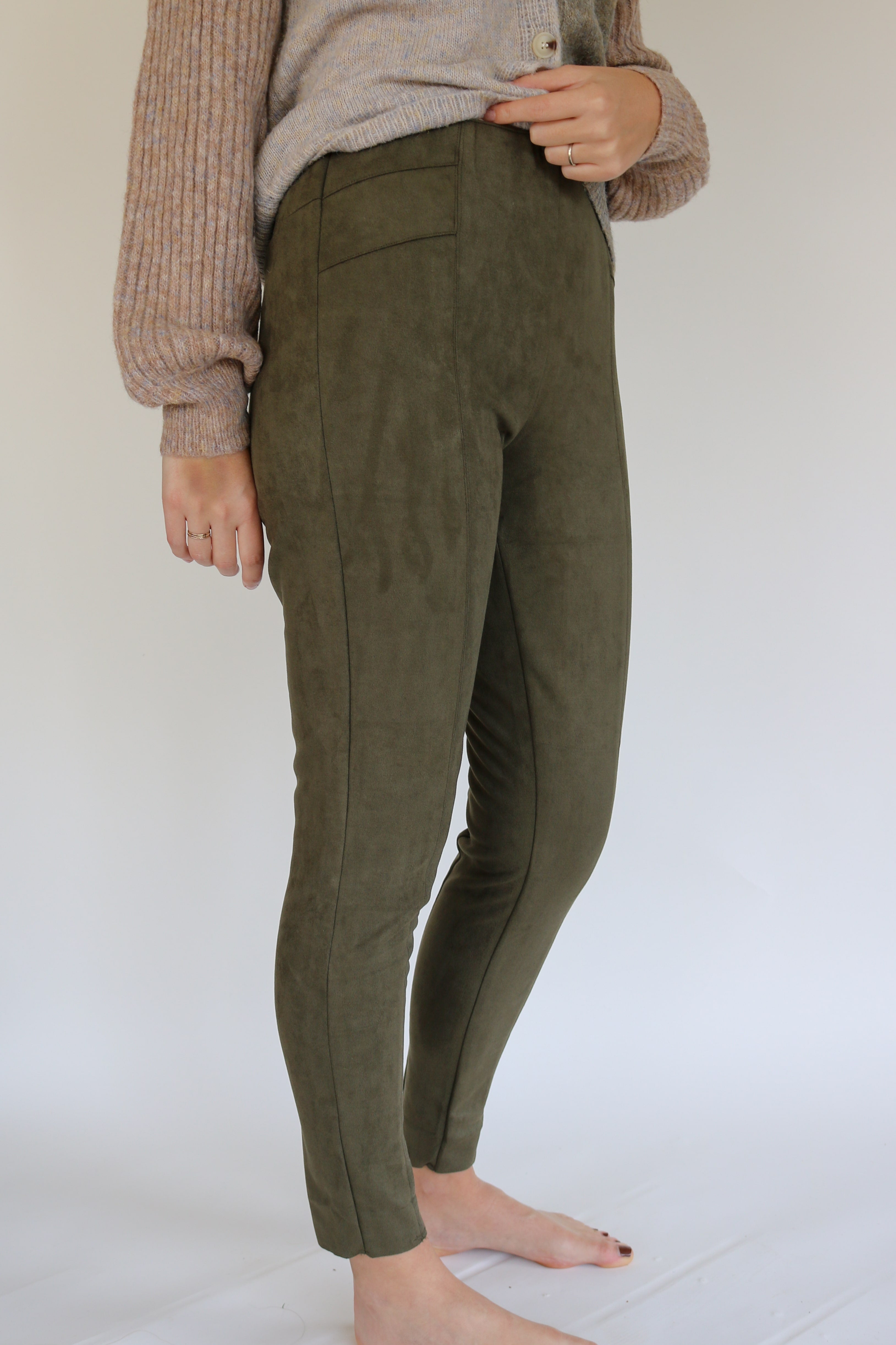 Suede Pants in Olive
